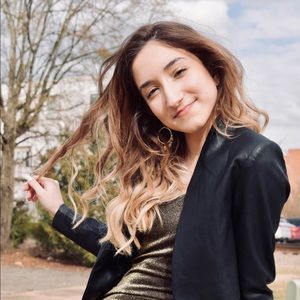 Meet your Posher, April